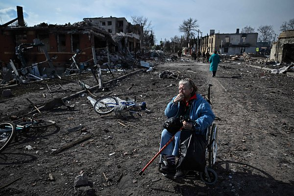 «Увиденное вызвало шок» Одни бегут, другие снимают видео: почему россияне так по-разному реагируют на военную угрозу?