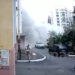 Мощный взрыв уничтожил подъезд многоэтажки в Саратове. Под завалами есть люди. Главные кадры с места трагедии