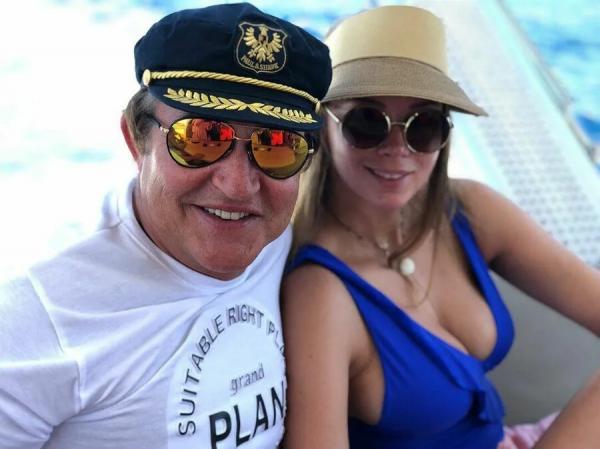 «Рома, отдай деньги жене и детям! Их у тебя 6!»: Кудрявцева эмоционально  обратилась к любовнику Дибровой 