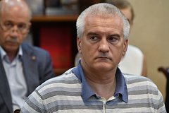 Аксенов заявил о готовности восстановить памятник Айвазовскому