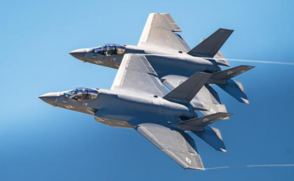 F-35 до Индии не долетели. Их перебили наши Су-57 F-35 до Индии не долетели. Их перебили наши Су-57
