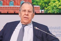 Лавров высказался о попытках ЕС и НАТО переписать историю Лавров высказался о попытках ЕС и НАТО переписать историю