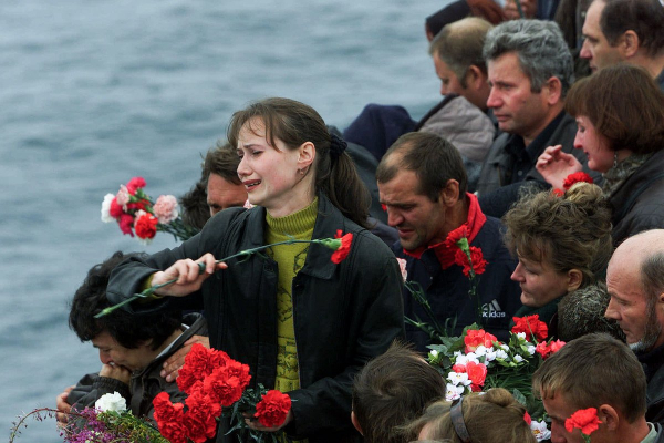 «Страшные разрушения. Лохмотья» 25 лет назад погибла подводная лодка «Курск». Почему о причинах катастрофы спорят до сих пор?