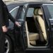 Преимущества аренды авто с водителем