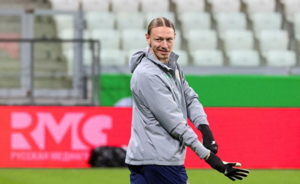 Голкипер Сафонов принял решение покинуть ПСЖ