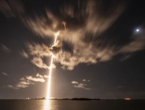 Компания SpaceX в 500-й раз вернула на Землю первую ступень ракеты-носителя Falcon 9 Компания SpaceX в 500-й раз вернула на Землю первую ступень ракеты-носителя Falcon 9