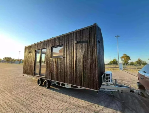 Минимализм плюс практичность: оцените простой дом-прицеп BTH Single, рассчитанный на двоих