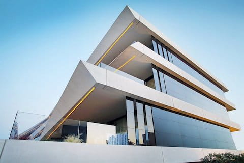 Особенности архитектуры и дизайна в стиле хай тек