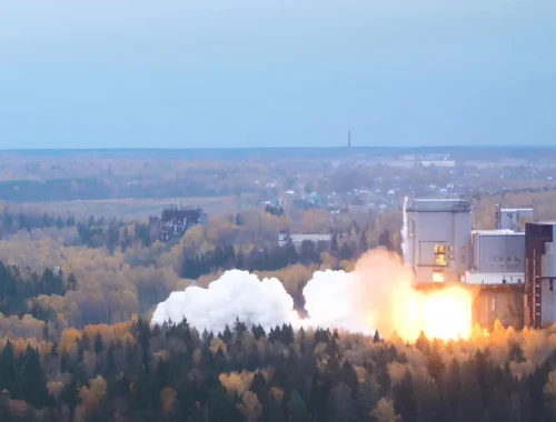 В Роскосмосе показали ВИДЕО огневых испытаний двигателя перспективной ракеты-носителя «Союз-5»
