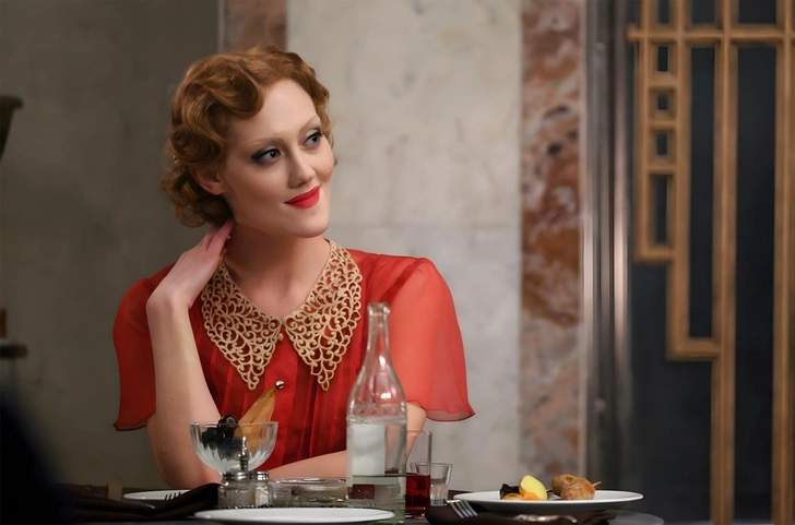 Вампирша, член партии, автор рокового портрета: названы второстепенные персонажи, достойные отдельного романа