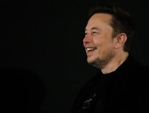 Заработала «Грокипедия» Илона Маска — и в ней уже 885 тысяч статей. Чем она отличается от «Википедии»? Заработала «Грокипедия» Илона Маска — и в ней уже 885 тысяч статей. Чем она отличается от «Википедии»?