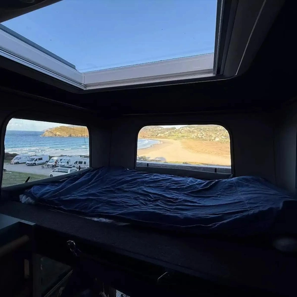 Аскетичный покоритель бездорожья: оцените автодом Epicore Action Van для тех, кто путешествует с велосипедами