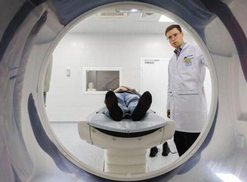 «Железный» аргумент: Медицина — под санкциями, потому УЗИ и томографы в дефиците «Железный» аргумент: Медицина — под санкциями, потому УЗИ и томографы в дефиците