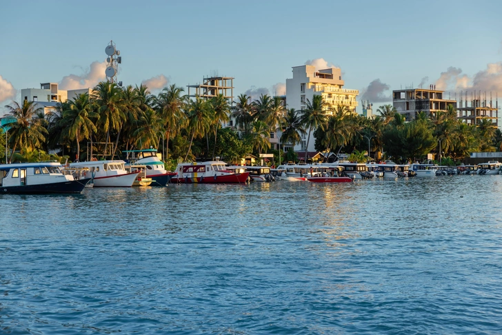 Мальдивы первыми в мире запретили курение для целого поколения