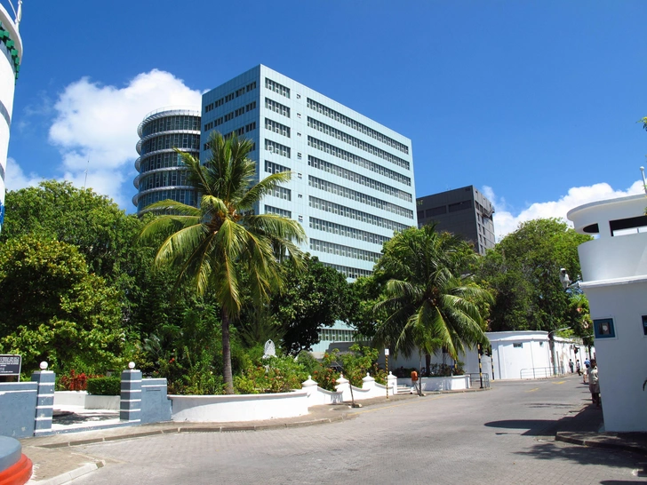 Мальдивы первыми в мире запретили курение для целого поколения