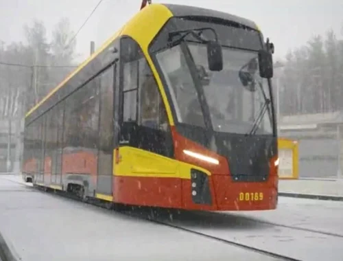 Ни водителя, ни кондуктора, ни «зайцев»: оцените беспилотный трамвай, представленный в Екатеринбурге