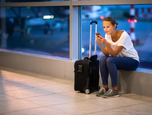 Сим-карты российских туристов начали «охлаждать». Видео с пошаговой инструкцией, как вернуть связь