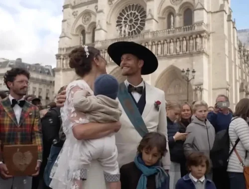 В Нотр-Дам-де-Пари впервые за 30 лет сыграли свадьбу — женился реставратор собора