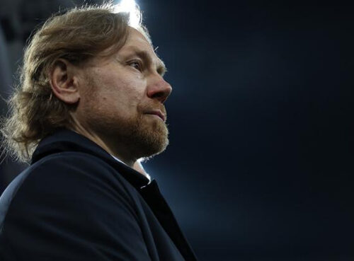 Валерий Карпин покинул пост тренера «Динамо» Валерий Карпин покинул пост тренера «Динамо»