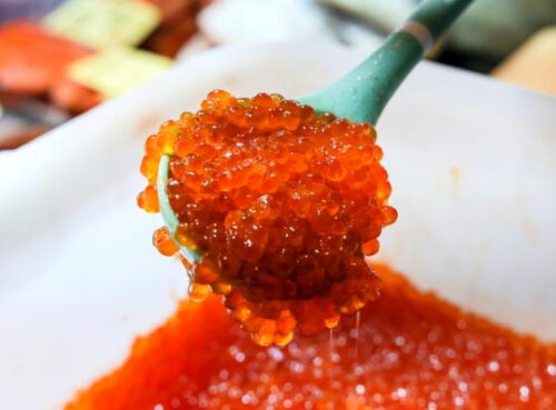 Гастроэнтеролог рассказала, теряет ли свойства красная икра после заморозки