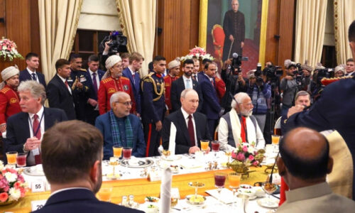 «Мозгов-то у вас нет»: доктор Мясников обругал россиян за неумение пить воду