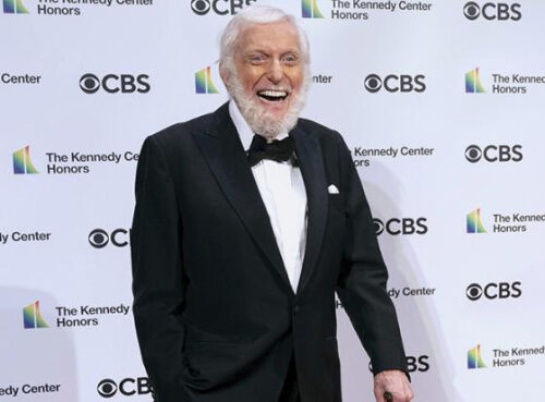 Столетний актер раскрыл секрет долголетия