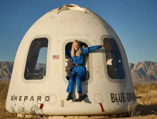 Исторический полет: Blue Origin отправила в космос первого астронавта на инвалидной коляске Исторический полет: Blue Origin отправила в космос первого астронавта на инвалидной коляске