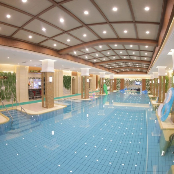 Ким Чен Ын открыл новый горнолыжный курорт на севере КНДР. 25 фото вождя с дочерью и пяти новых отелей