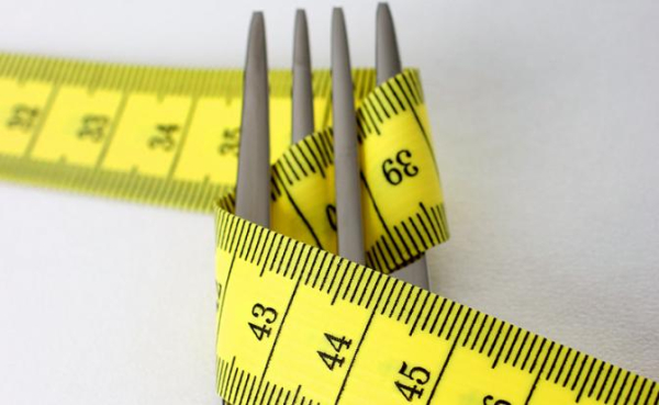 «Кушаем на ночь и худеем»: специалисты назвали самые популярные «сытые» диеты