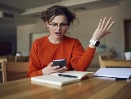 Что значат точки в сообщениях в интернет-переписке и почему люди их ставят