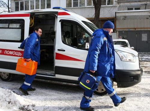 «Скорую помощь» поставили на счетчик — и ей опять предстоит отдуваться за все косяки российской медицины «Скорую помощь» поставили на счетчик — и ей опять предстоит отдуваться за все косяки российской медицины