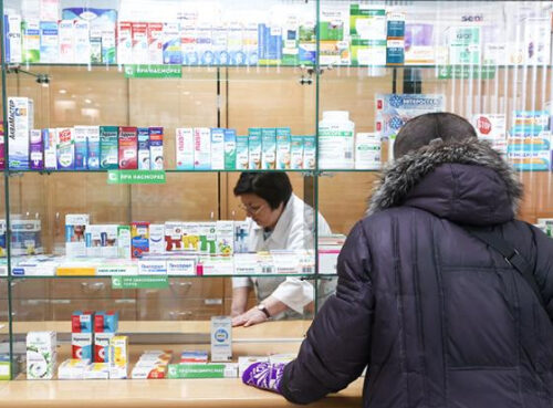Россияне стали чаще искать дешевые лекарства