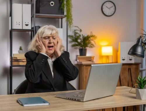 Российские власти хотят расширить удаленную работу для пенсионеров на фоне возвращения компаний в офисы Российские власти хотят расширить удаленную работу для пенсионеров на фоне возвращения компаний в офисы