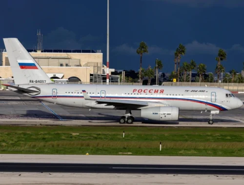 «Ростех» расконсервирует старые самолёты: ситуация с авиапарком в России