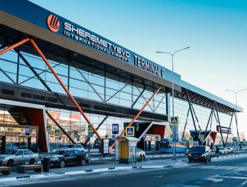 Шереметьево закрыли на прилет из-за аномальной погоды: пассажиры ночуют в терминалах и часами ждут свой багаж Шереметьево закрыли на прилет из-за аномальной погоды: пассажиры ночуют в терминалах и часами ждут свой багаж