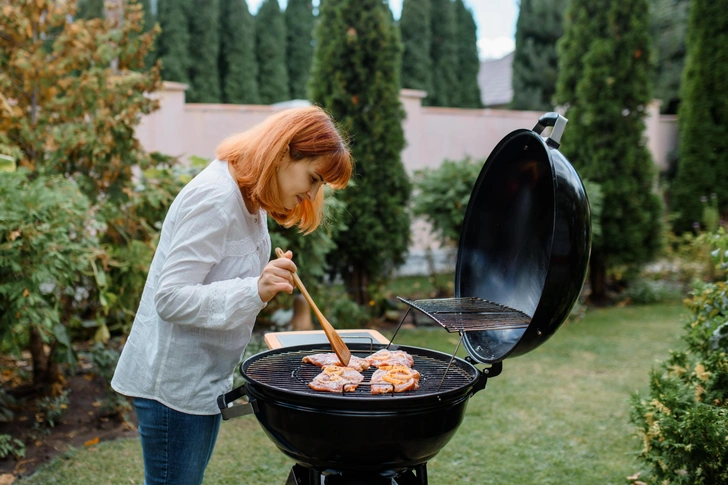 Ученые выяснили, у кого выше шансы дожить до 100 лет, у мясоедов или вегетарианцев