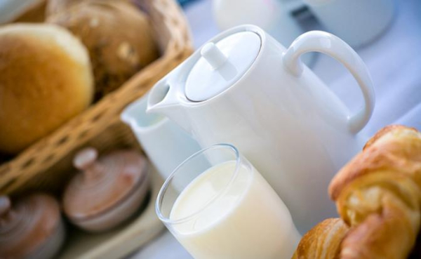 Слизистая буквально «ждет» еду: названо идеальное время для завтрака