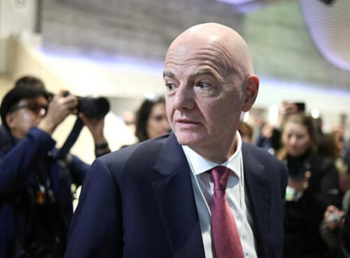 «Моральные дегенераты»: МИД Украины оскорбляет ФИФА, «страна 404» грозит Инфантино расправой