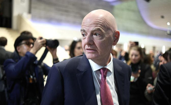 «Моральные дегенераты»: МИД Украины оскорбляет ФИФА, «страна 404» грозит Инфантино расправой