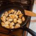 Как приготовить куриную грудку сочную на сковороде